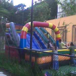 Tobogã - Bruno Brink Locações de Brinquedos, Mesas e Cadeiras para Festas (11) 94753-3076 / (11) 99743-3858 Confira